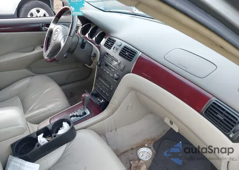 2004 Lexus Es 330 z USA, uszkodzony, nr VIN JTHBA30G840004712